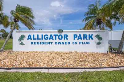 176 W Manatee Loop, Punta Gorda, FL 33950 - Photo 6