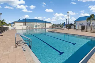 176 W Manatee Loop, Punta Gorda, FL 33950 - Photo 2