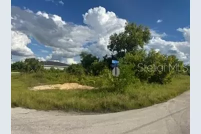 3913 14th Street SW, Lehigh Acres, FL 33976 - Photo 4