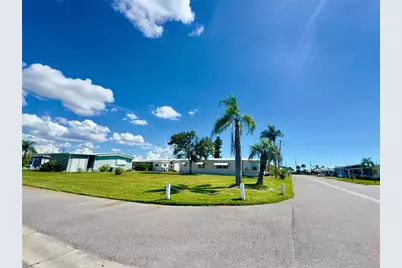 401 Blackburn Boulevard, North Port, FL 34287 - Photo 2