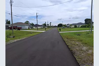 2127 NE 34th Terrace, Cape Coral, FL 33909 - Photo 4