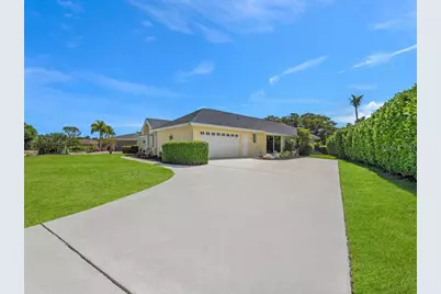 491 Cypress Way E, Naples, FL 34110 - Photo 2
