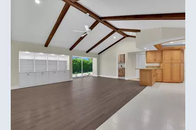 491 Cypress Way E, Naples, FL 34110 - Photo 4