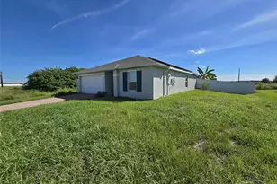 531 David Cir, Labelle, FL 33935 - Photo 2