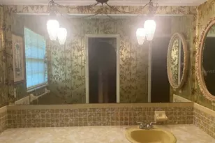 18512 Blair Ave, Port Charlotte, FL 33948 - Photo 10