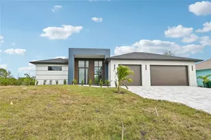 9516 President Cir, Port Charlotte, FL 33981 - Photo 1