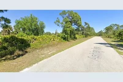 12166 Ashley Avenue, Port Charlotte, FL 33981 - Photo 4