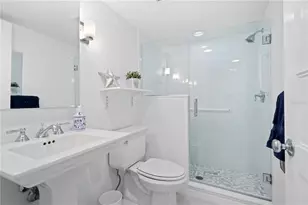 1621 Boathouse Cir, Sarasota, FL 34231 - Photo 16