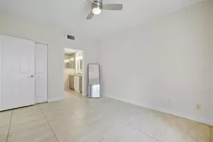 6401 Aragon Way, Fort Myers, FL 33966 - Photo 20