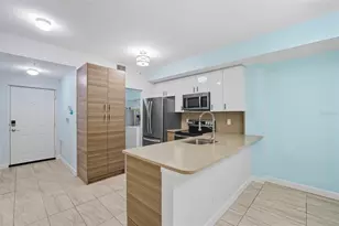 6401 Aragon Way, Fort Myers, FL 33966 - Photo 4