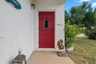 124 Leland SE, Port Charlotte, FL 33952 - Photo 4