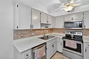 2320 Shelly Dr, Palm Harbor, FL 34684 - Photo 16