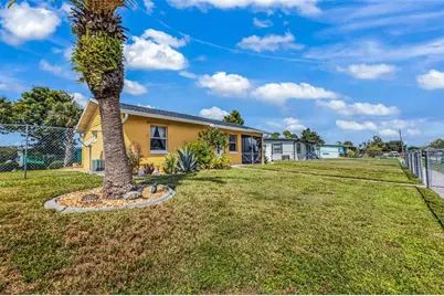 3155 Key Lane, Port Charlotte, FL 33952 - Photo 4