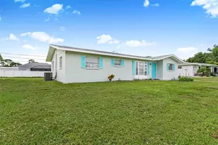 22281 N Niagara Ave, Port Charlotte, FL 33952 - Photo 26