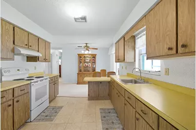 22281 N Niagara Avenue, Port Charlotte, FL 33952 - Photo 8