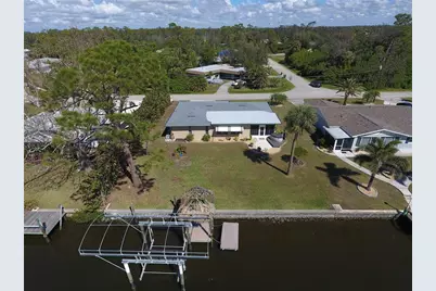 18393 Hottelet Circle, Port Charlotte, FL 33948 - Photo 4