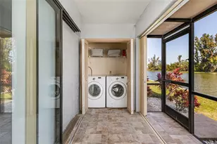 707 SW 3rd Ct, Cape Coral, FL 33991 - Photo 20