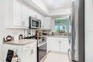 122 Annapolis Ln, Rotonda West, FL 33947 - Photo 18