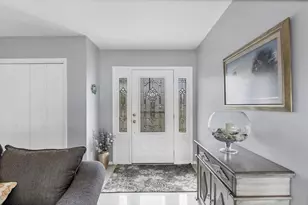 40 Crestview Dr, Englewood, FL 34223 - Photo 8