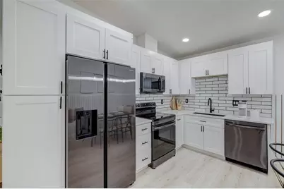 3030 Ashton Road, Sarasota, FL 34231 - Photo 2