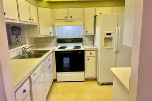 12144 SW Egret Cir, Lake Suzy, FL 34269 - Photo 10