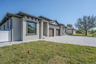 24 Donlon Dr, Rotonda West, FL 33947 - Photo 2