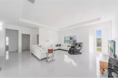 15473 Lakeland Circle, Port Charlotte, FL 33981 - Photo 2