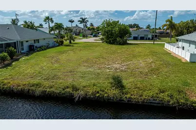 3725 SE 13th Avenue, Cape Coral, FL 33904 - Photo 4