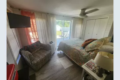 184 Norfolk Avenue NW, Port Charlotte, FL 33952 - Photo 6