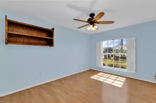 13440 SW Pembroke Cir N, Lake Suzy, FL 34269 - Photo 8