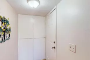 4072 Oakview Dr, Punta Gorda, FL 33980 - Photo 14