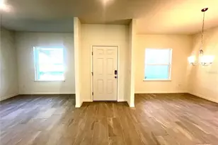 4 Lynbrook Dr, Palm Coast, FL 32137 - Photo 2