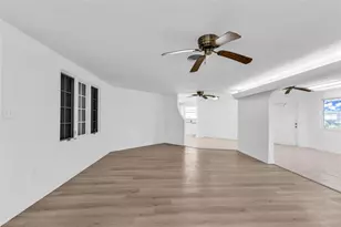 138 Leland St SE, Port Charlotte, FL 33952 - Photo 6