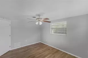 101 Oberlin Rd, Venice, FL 34293 - Photo 8
