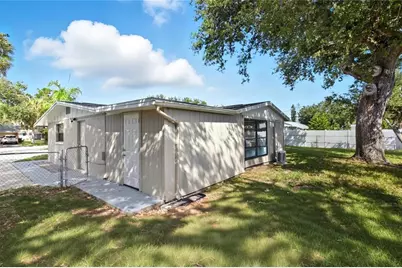 101 Oberlin Road, Venice, FL 34293 - Photo 6