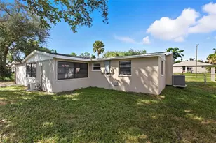 101 Oberlin Rd, Venice, FL 34293 - Photo 26