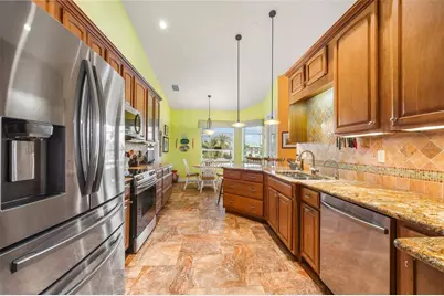 132 Crescent Drive, Punta Gorda, FL 33950 - Photo 16