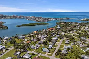 702 Poinciana Rd, Nokomis, FL 34275 - Photo 34