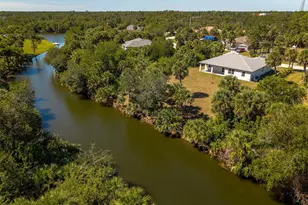 384 Tazewell Dr, Port Charlotte, FL 33954 - Photo 4