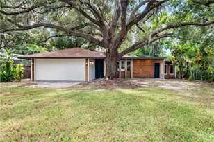 2234 Phillippi St, Sarasota, FL 34231 - Photo 1