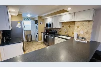 6480 Midnight Pass Road #403, Sarasota, FL 34242 - Photo 2