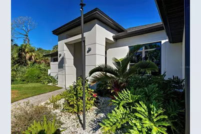 3692 Shawnee Terrace, North Port, FL 34286 - Photo 4