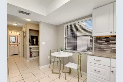 623 Oak Hill Circle #28, Sarasota, FL 34232 - Photo 6