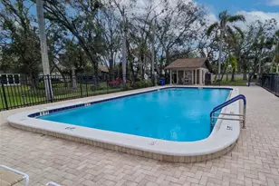 623 Oak Hill Cir, Sarasota, FL 34232 - Photo 28