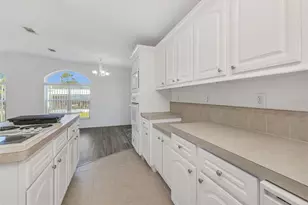 27980 Roanoke Cir, Punta Gorda, FL 33950 - Photo 16