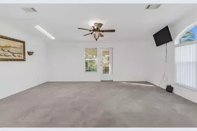 27980 Roanoke Circle, Punta Gorda, FL 33950 - Photo 4