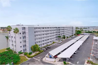 5925 Shore Boulevard S #606, Gulfport, FL 33707 - Photo 2