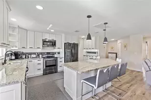 132 Concord Dr NE, Port Charlotte, FL 33952 - Photo 6