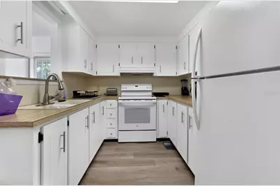 2100 Kings Highway #877, Port Charlotte, FL 33980 - Photo 12