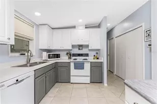 7316 Thor Ct, Port Charlotte, FL 33981 - Photo 10